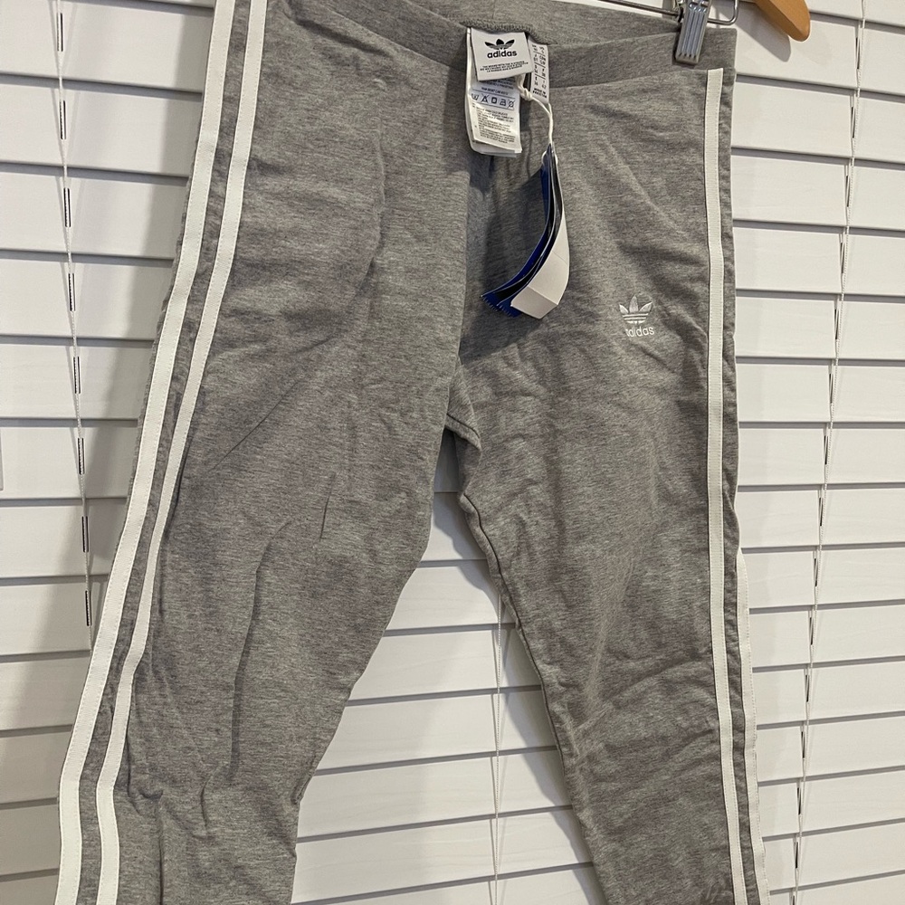 NWT ADIDAS Women's Essentials 3-stripe leggings in grey heather/white, S - Picture 5 of 7